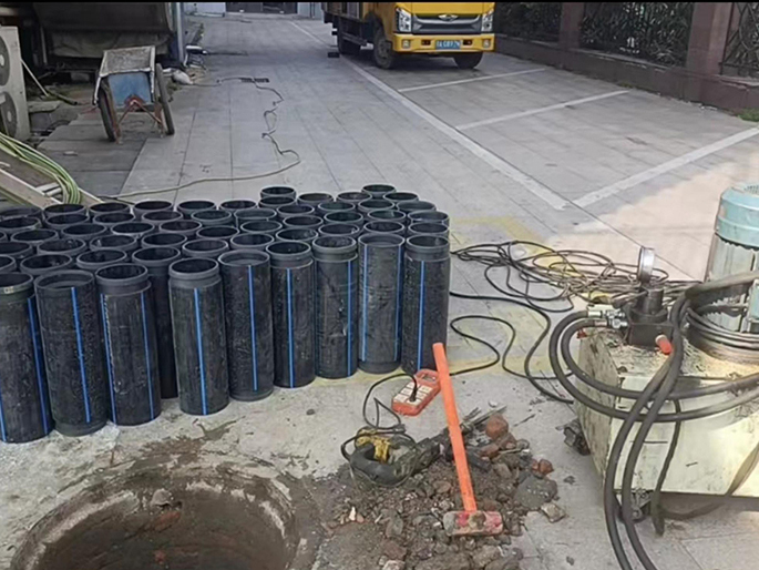 迎泽PE置换管厂家 DN315置换管 非开挖管短管置换